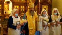 Владыка Артемий посвятил сестёр милосердия на служение ближним