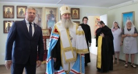 Митрополит Артемий и министр соцзащиты края посетили Марфо-Мариинскую богадельню