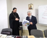 Профессор МГУ провел лекции для семинаристов и хабаровских прихожан