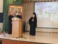 День памяти небесного покровителя духовной школы отметили в Хабаровской семинарии